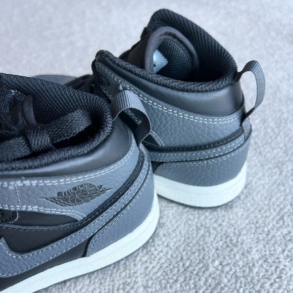 Jordan 1 MID BP Black/Dark Grey Summit White Shoes 12.5C - Picture 10 of 11